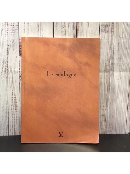 Louis Vuitton Other - Louis Vuitton Le Catalogue Vintage 1993 Book